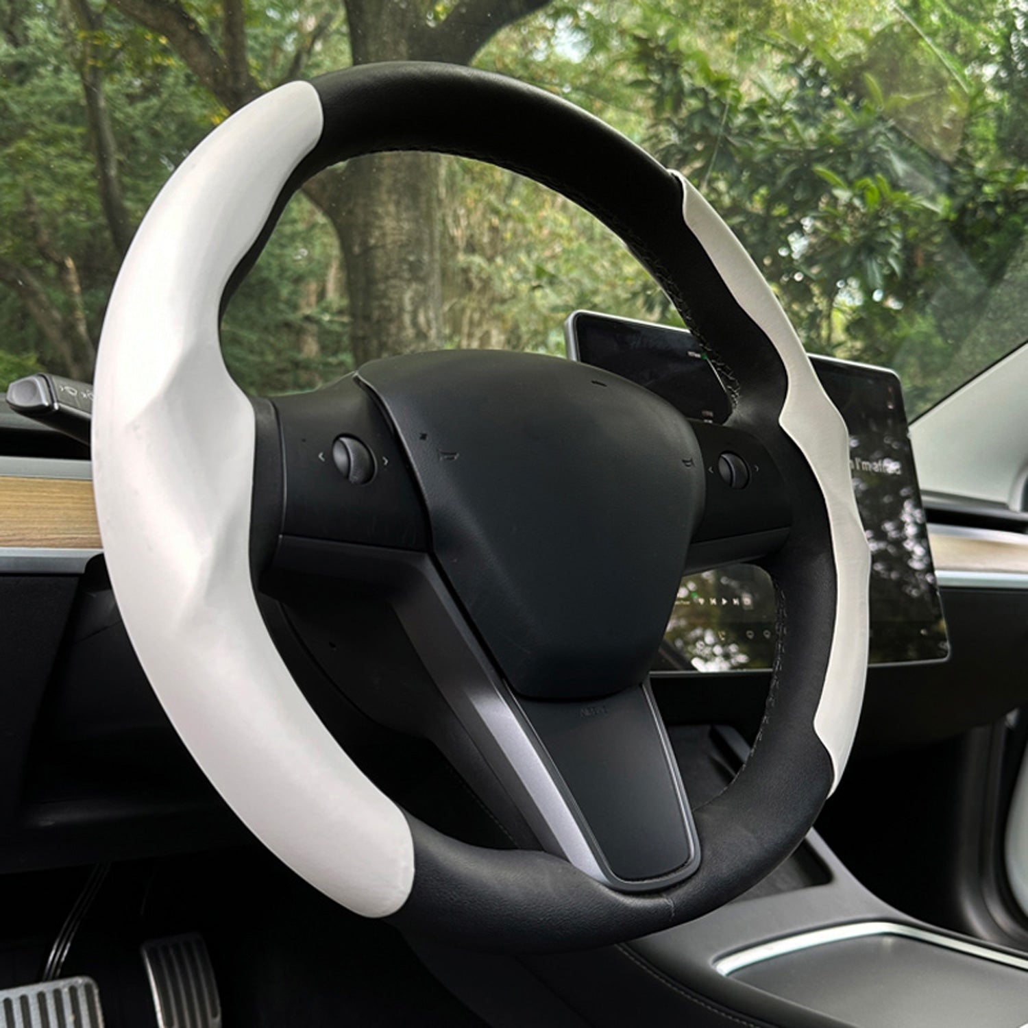 Silicone Steering Wheel Cover for Tesla Model Y Juniper 2025
